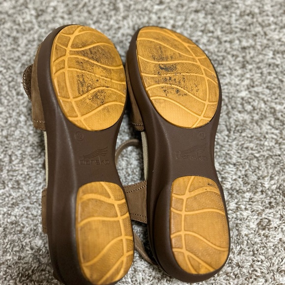 Dansko Women Sandals Iris Nubuck Comfort Leather Ankle Strap shoes EU 42 US 11.5 - Picture 4 of 8